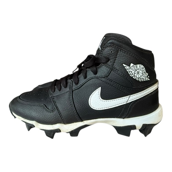 Jordan Other - Air Jordan 1 GS Mid Cleats, Youth size 6 Baseball Football